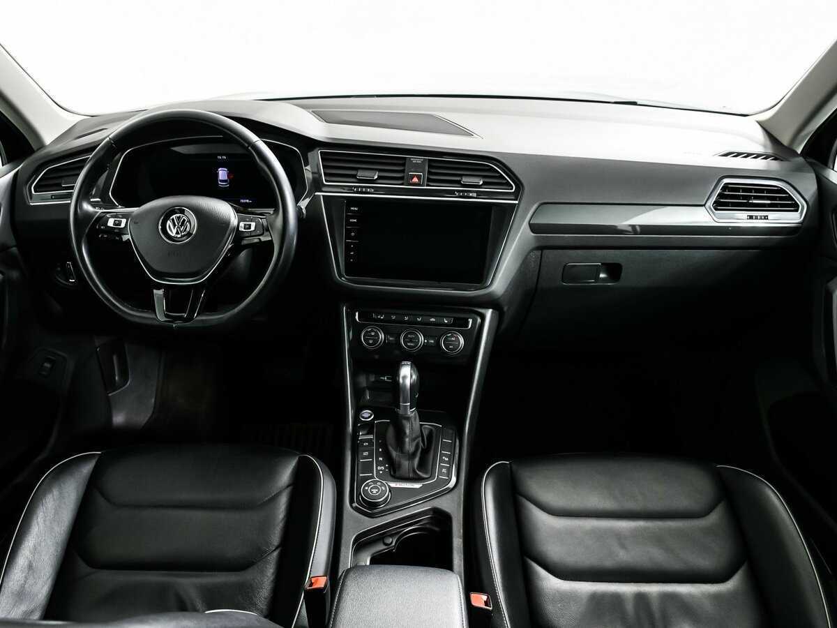 Volkswagen Tiguan, 2018 Фото №10