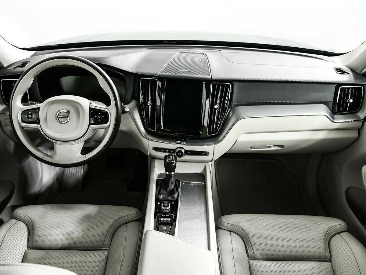 Volvo XC60, 2019 Фото №11