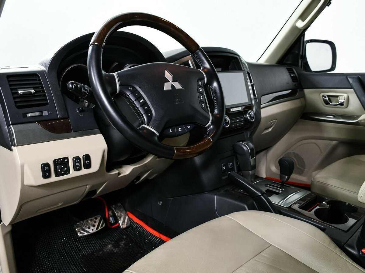 Mitsubishi Pajero, 2019 Фото №13