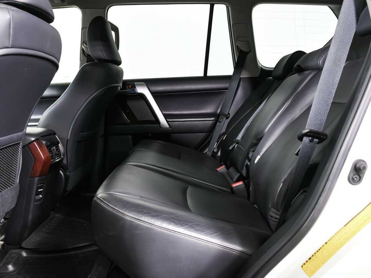 Toyota Land Cruiser Prado, 2017 Фото №13