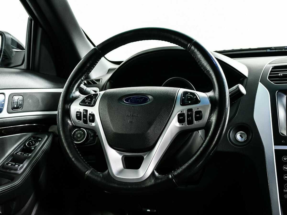 Ford Explorer, 2013 Фото №16