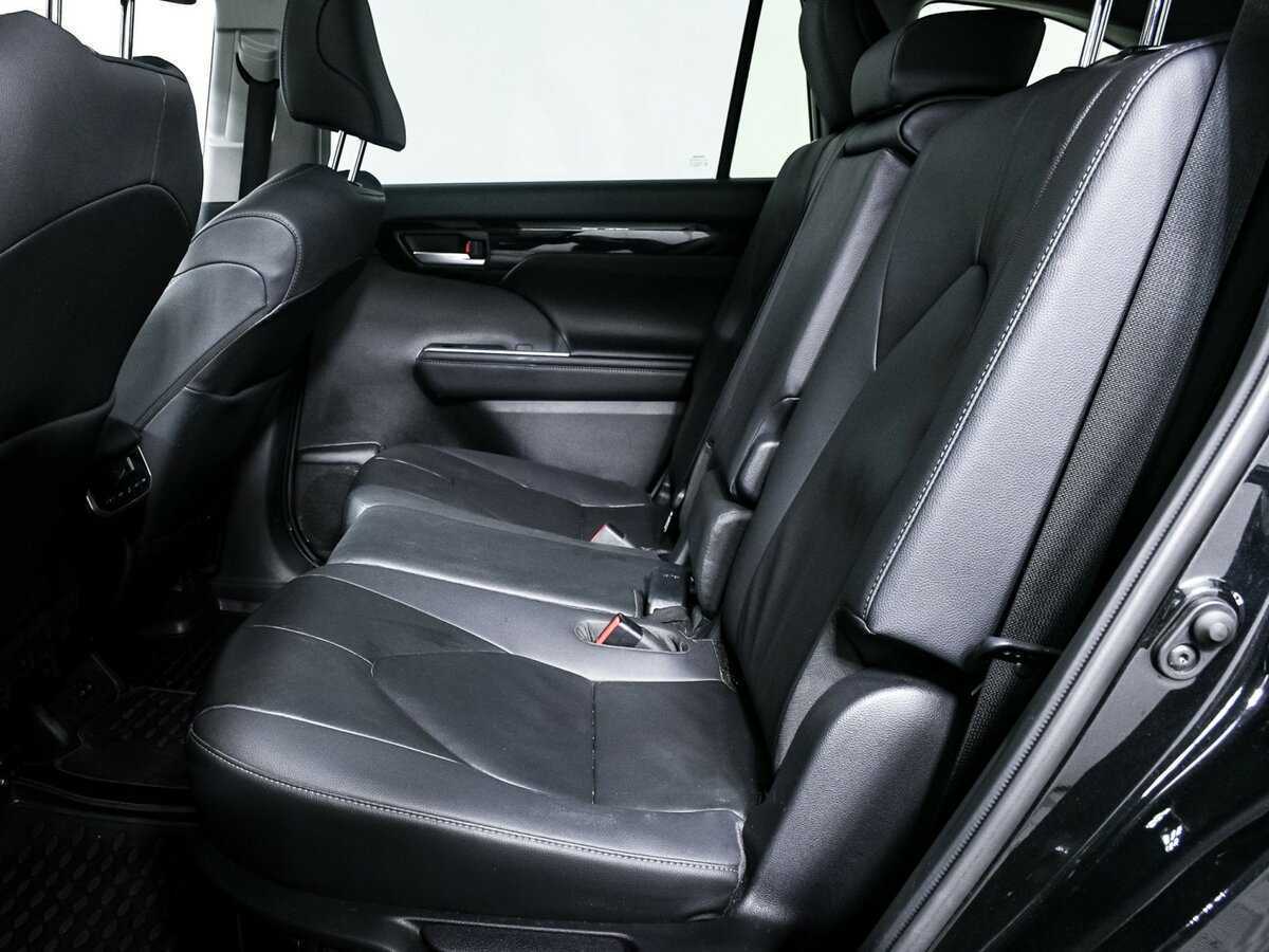 Toyota Highlander, 2023 Фото №11