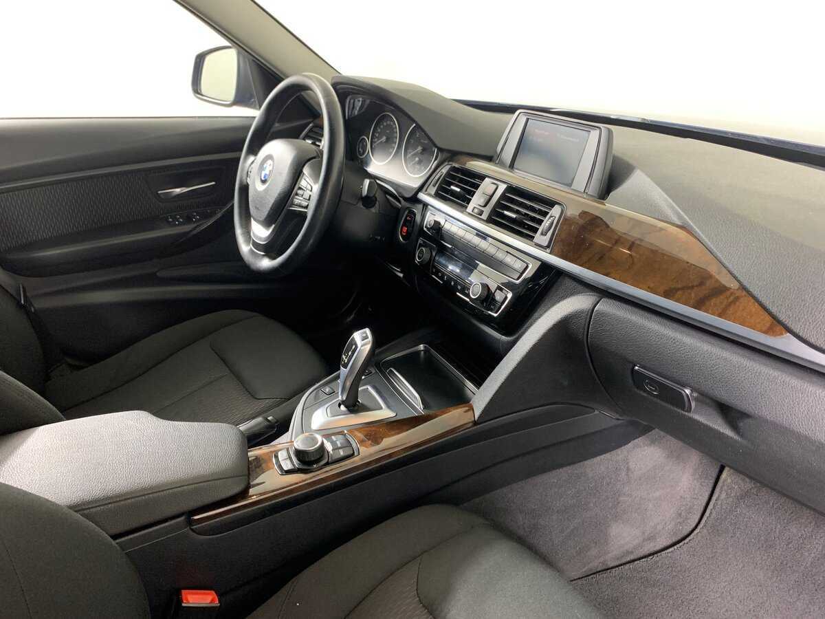 BMW 3 серии 320i xDrive, 2017 Фото №11