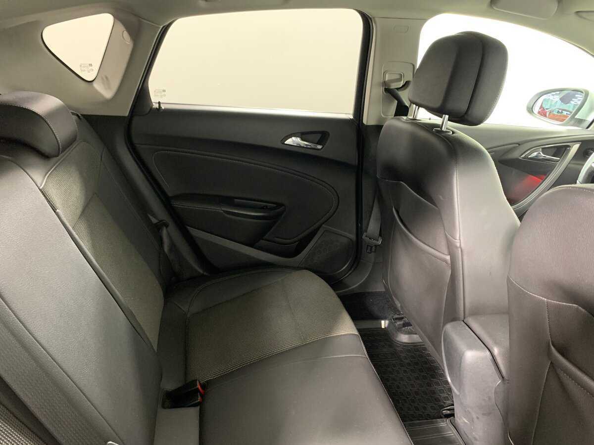 Opel Astra, 2012 Фото №18