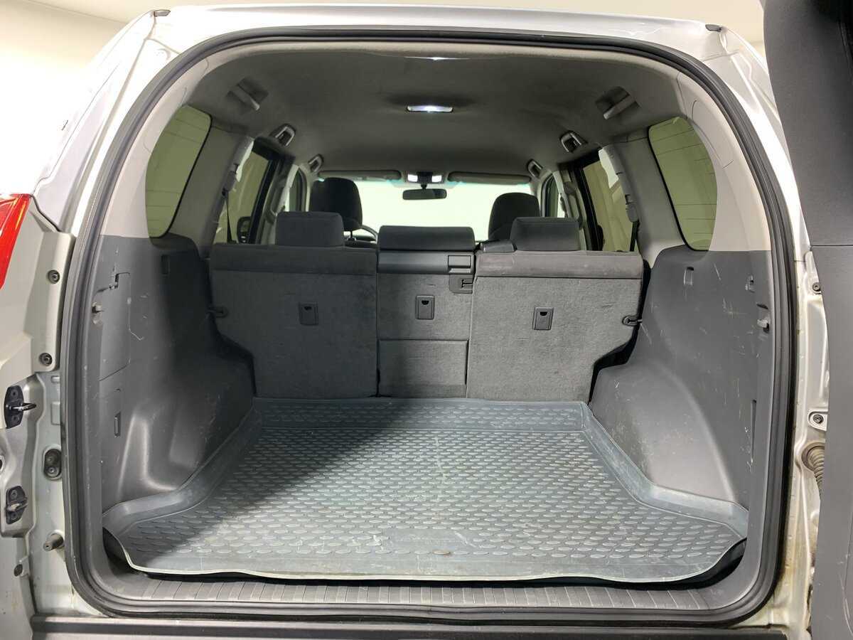 Toyota Land Cruiser Prado, 2011 Фото №20