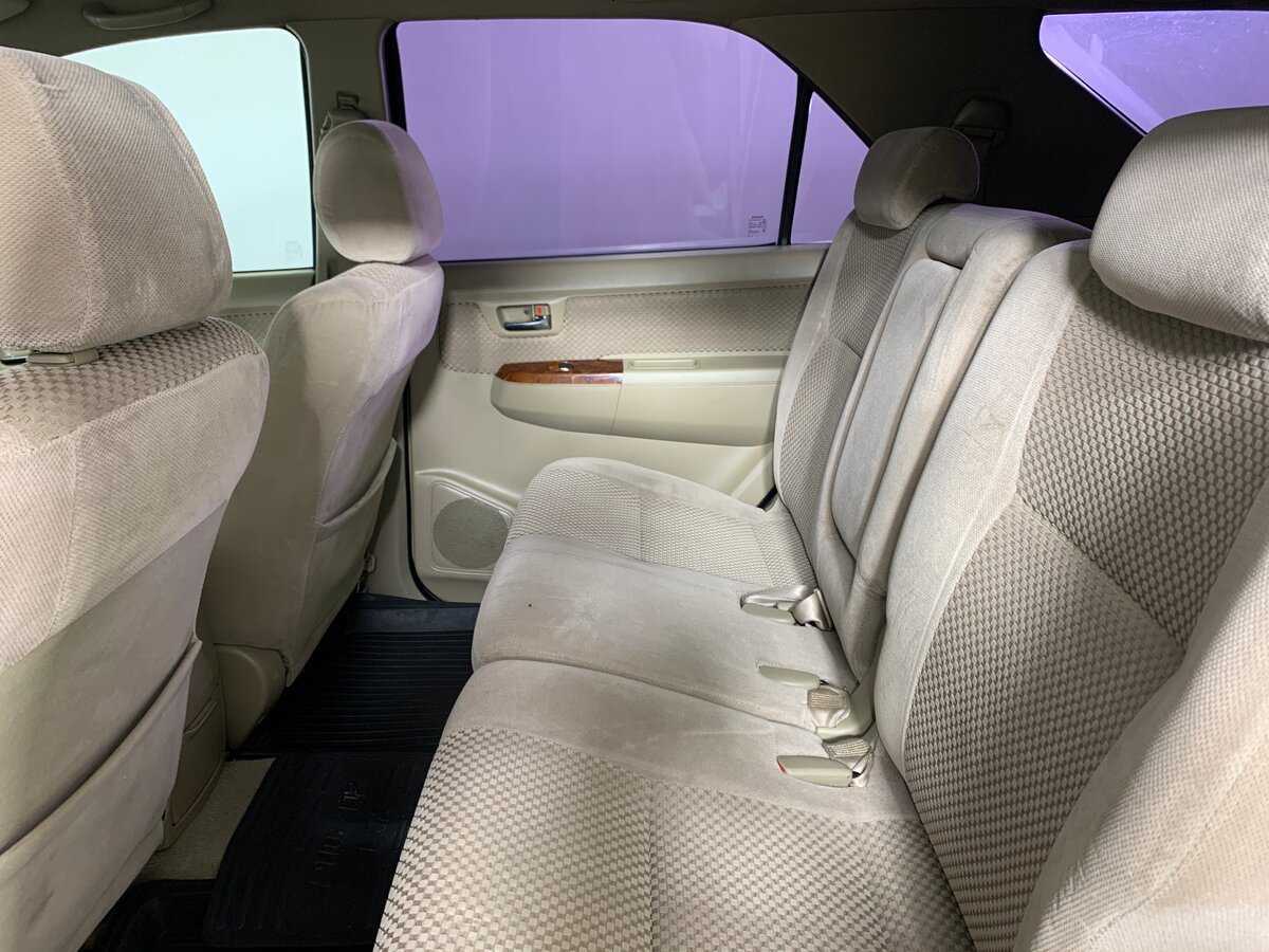 Toyota Fortuner, 2011 Фото №16