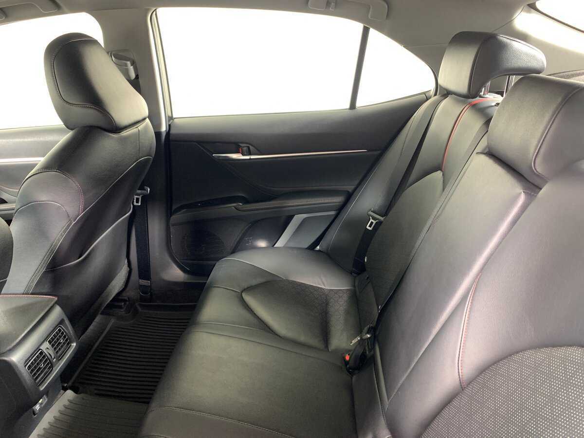 Toyota Camry, 2022 Фото №18