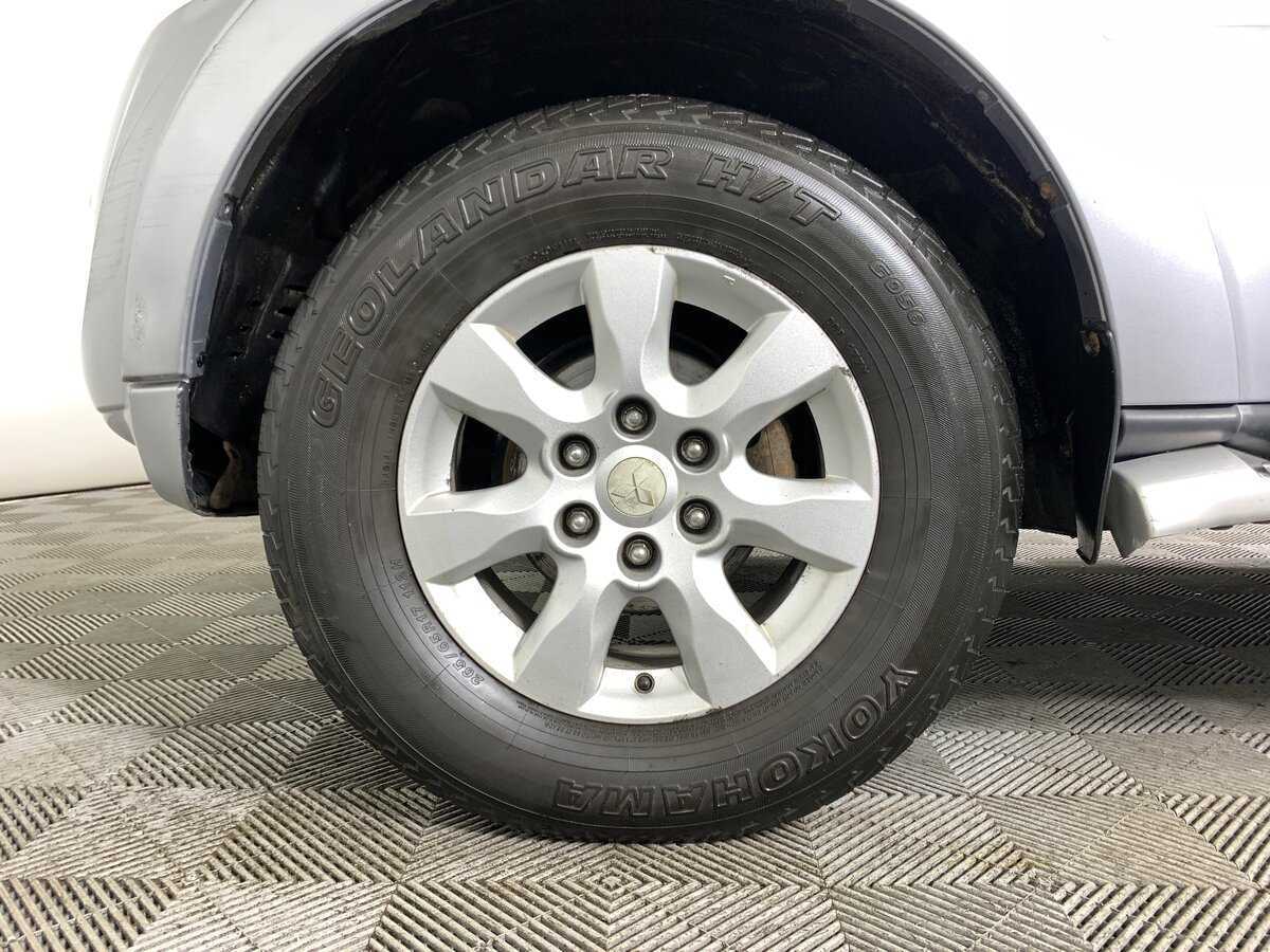 Mitsubishi Pajero, 2011 Фото №9