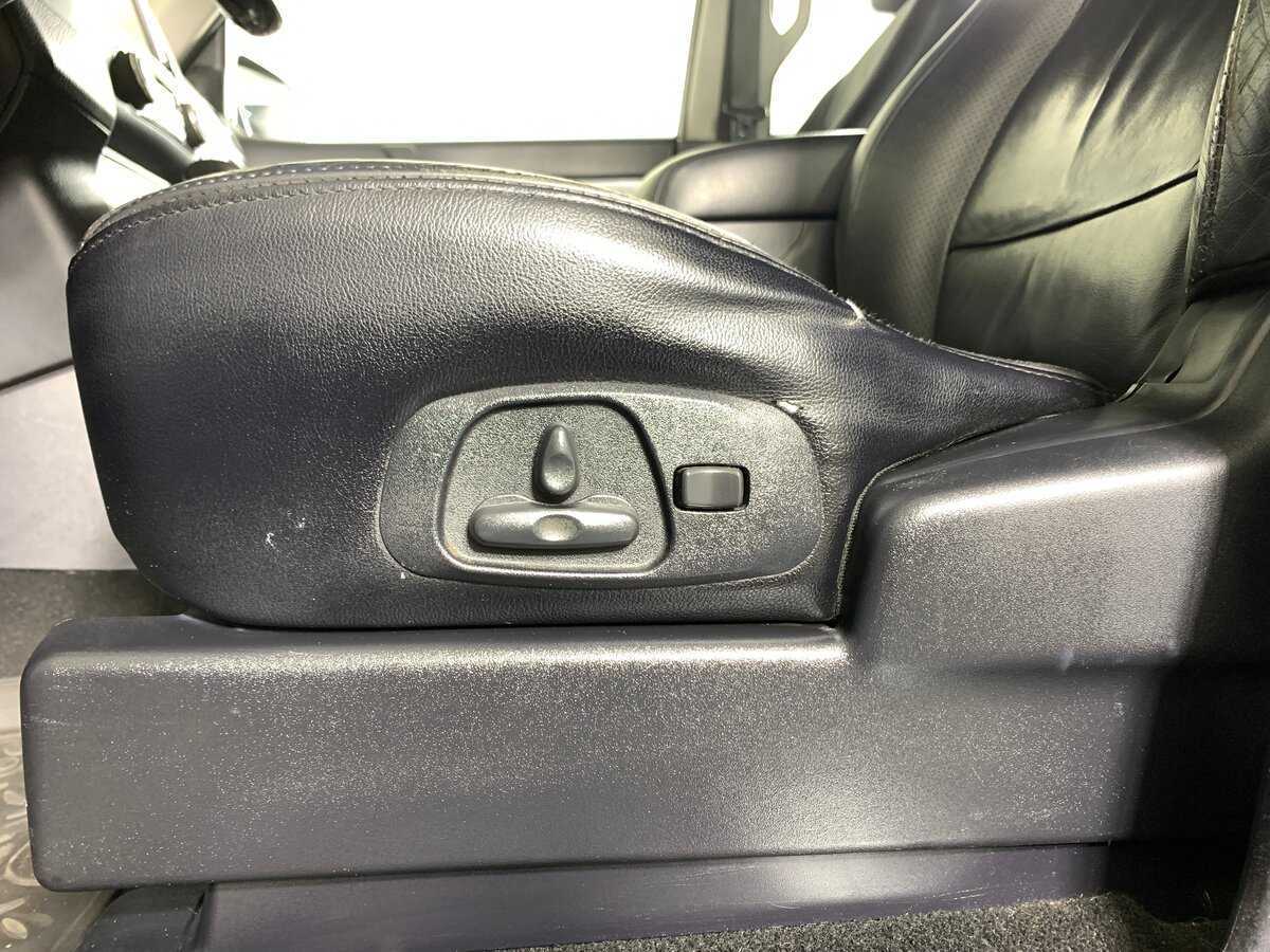 Mitsubishi Pajero, 2011 Фото №18