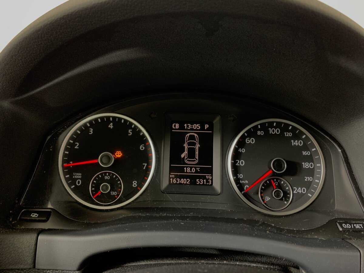 Volkswagen Tiguan, 2011 Фото №15