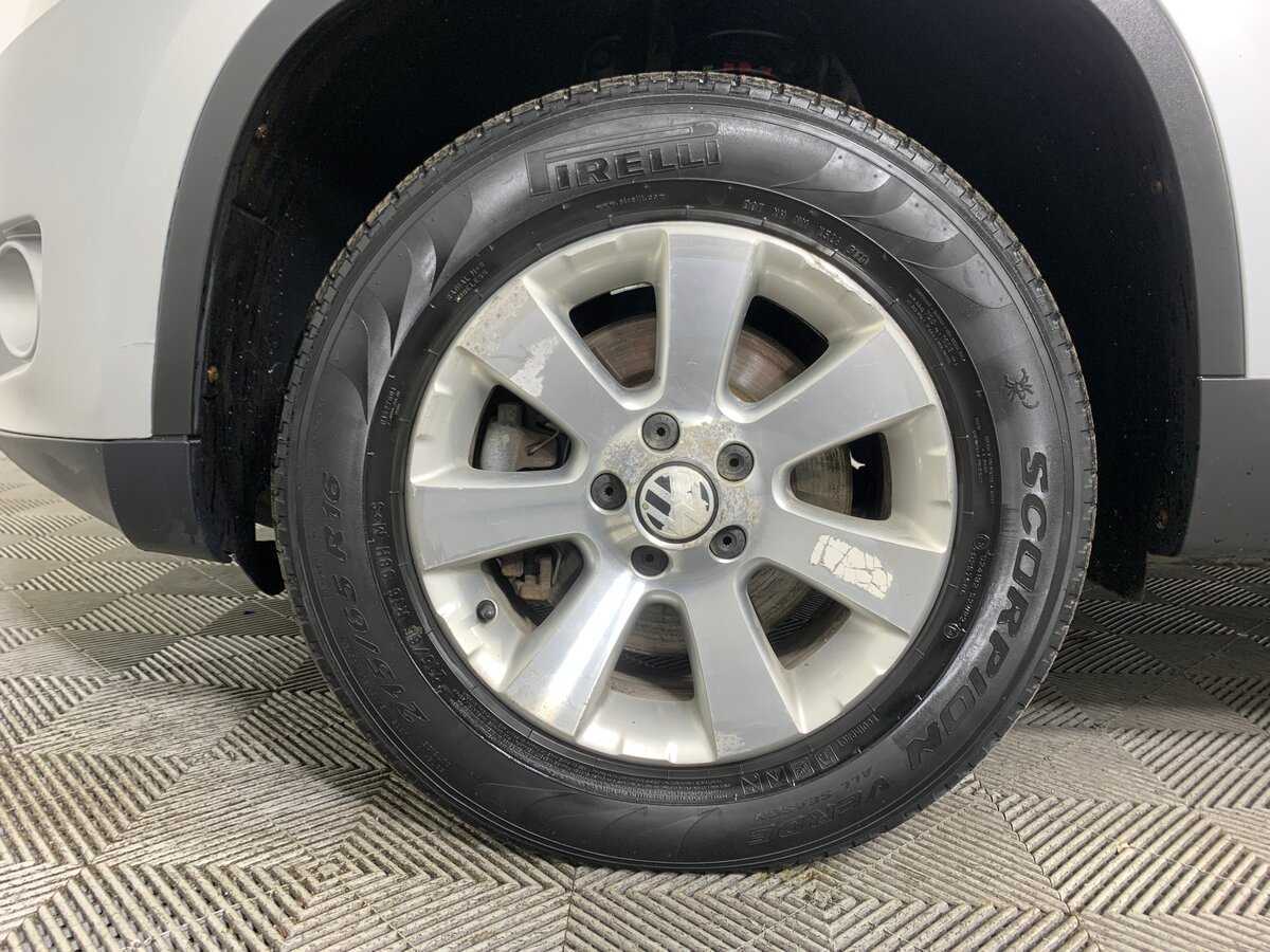 Volkswagen Tiguan, 2009 Фото №9