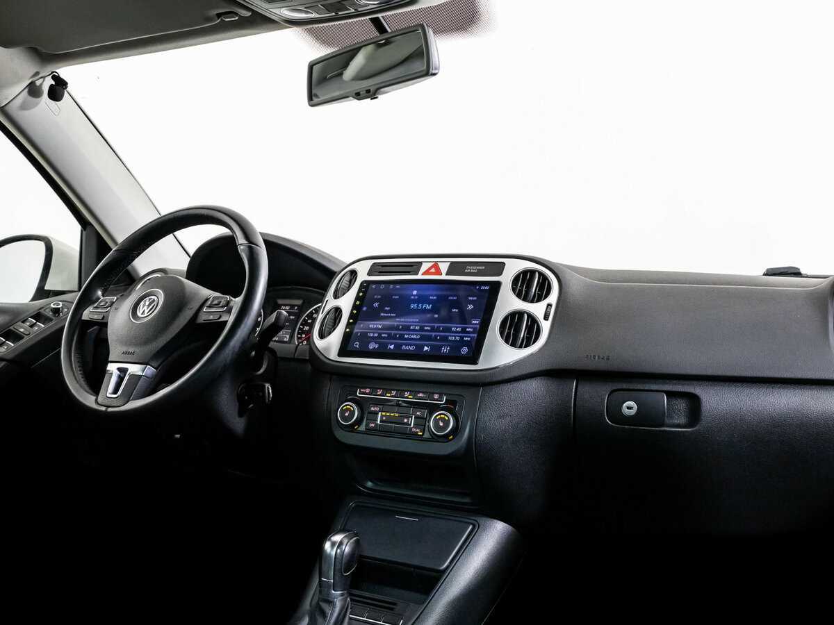 Volkswagen Tiguan, 2010 - 145 000 км. | Фото №7