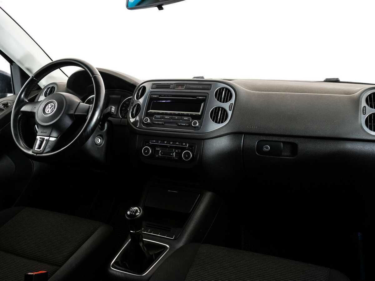 Volkswagen Tiguan, 2011 Фото №8