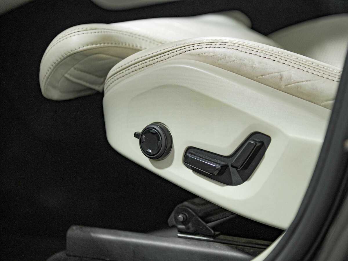 Volvo XC60, 2017 Фото №18