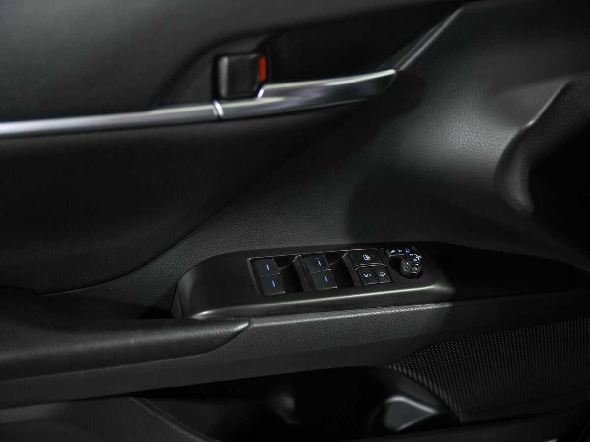 Toyota Camry, 2021 Фото №14