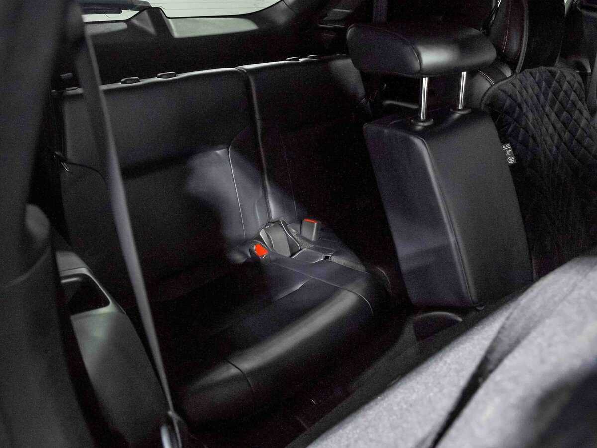 Mitsubishi Outlander, 2023 Фото №17