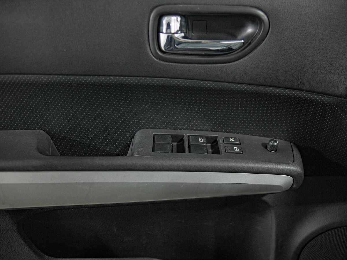 Nissan X-Trail, 2011 Фото №12