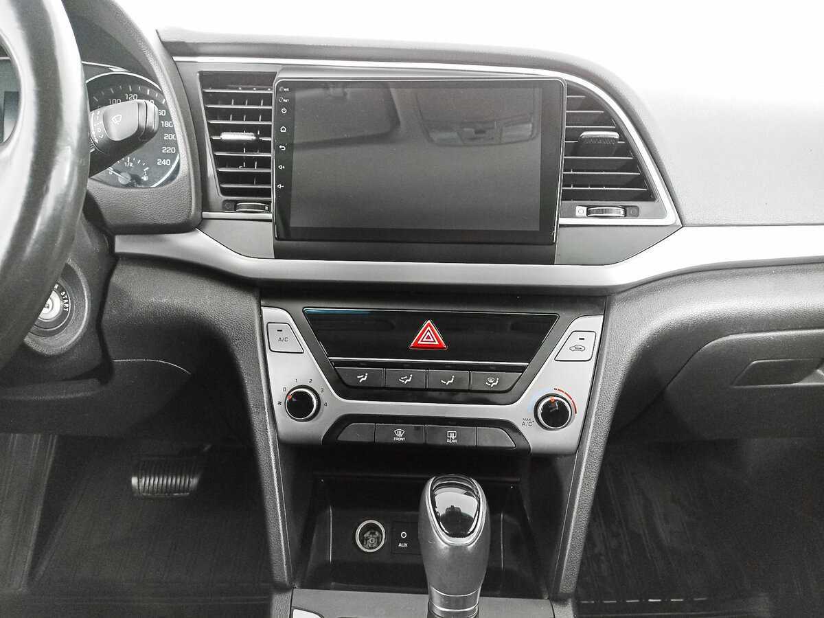 Hyundai Elantra, 2017 Фото №15
