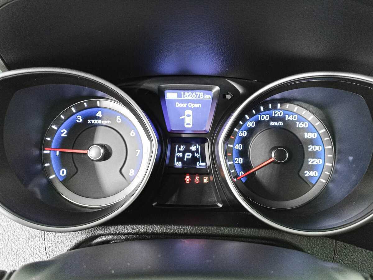 Hyundai i30, 2013 Фото №13