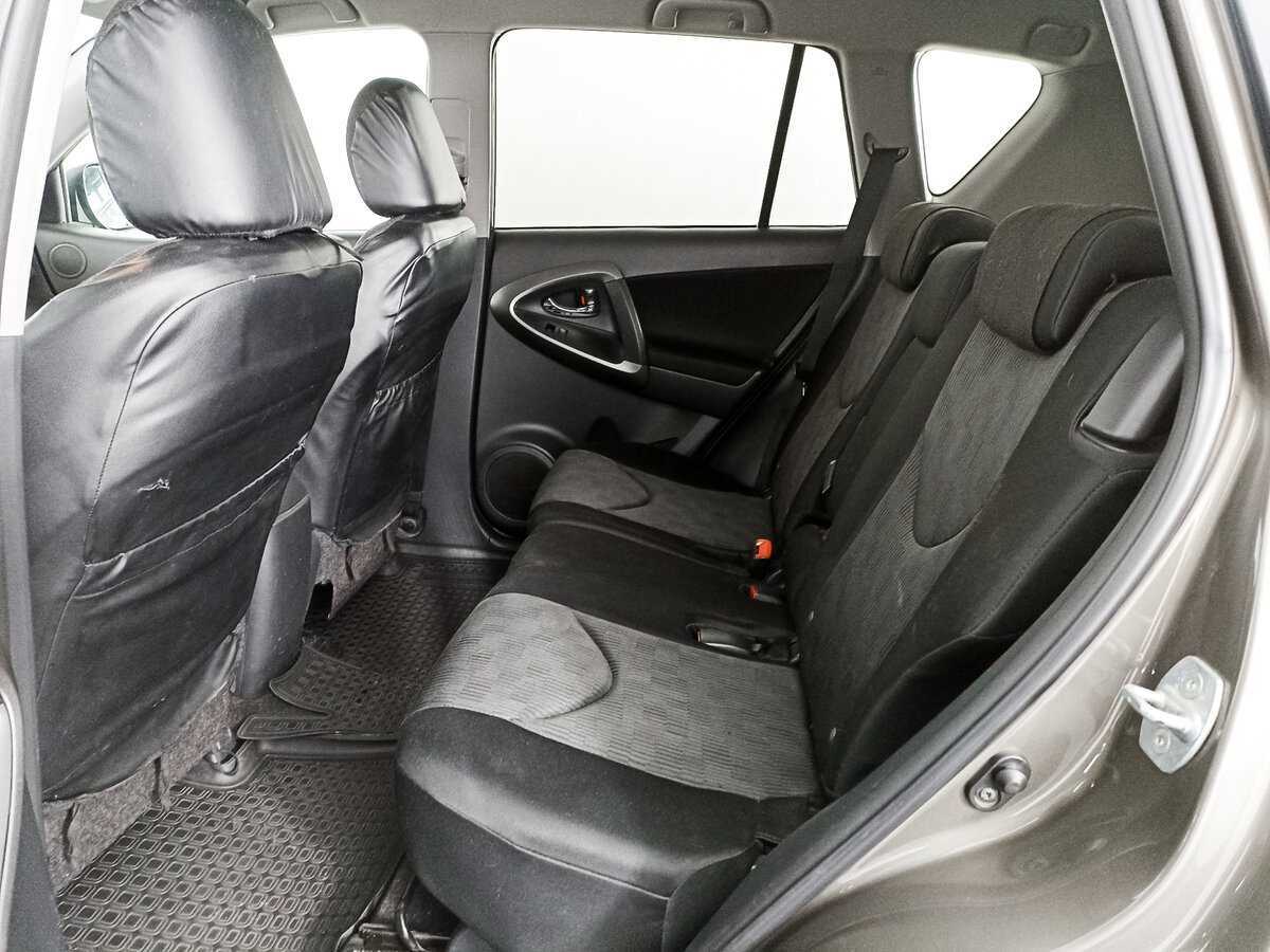 Toyota RAV4, 2011 Фото №10