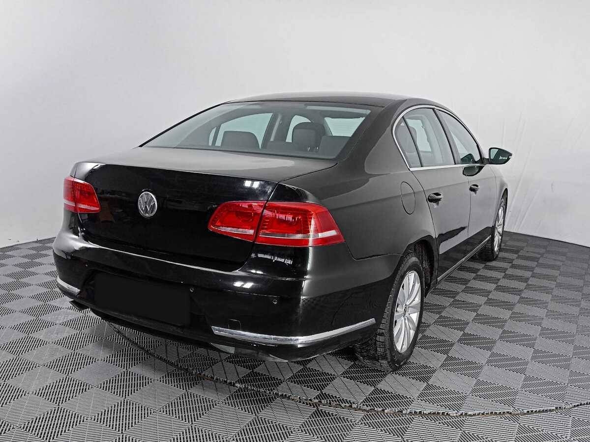 Volkswagen Passat, 2011 - 166 876 км. | Фото №4