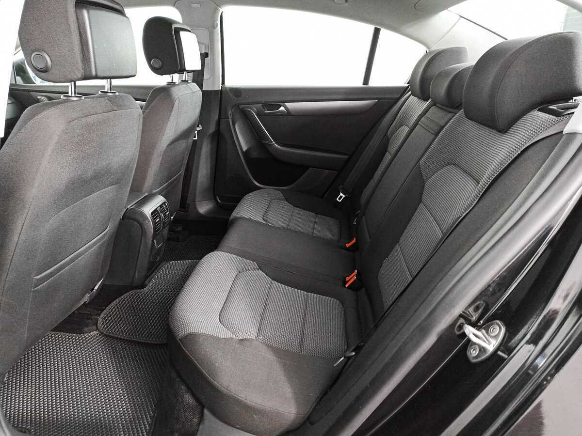 Volkswagen Passat, 2011 Фото №10