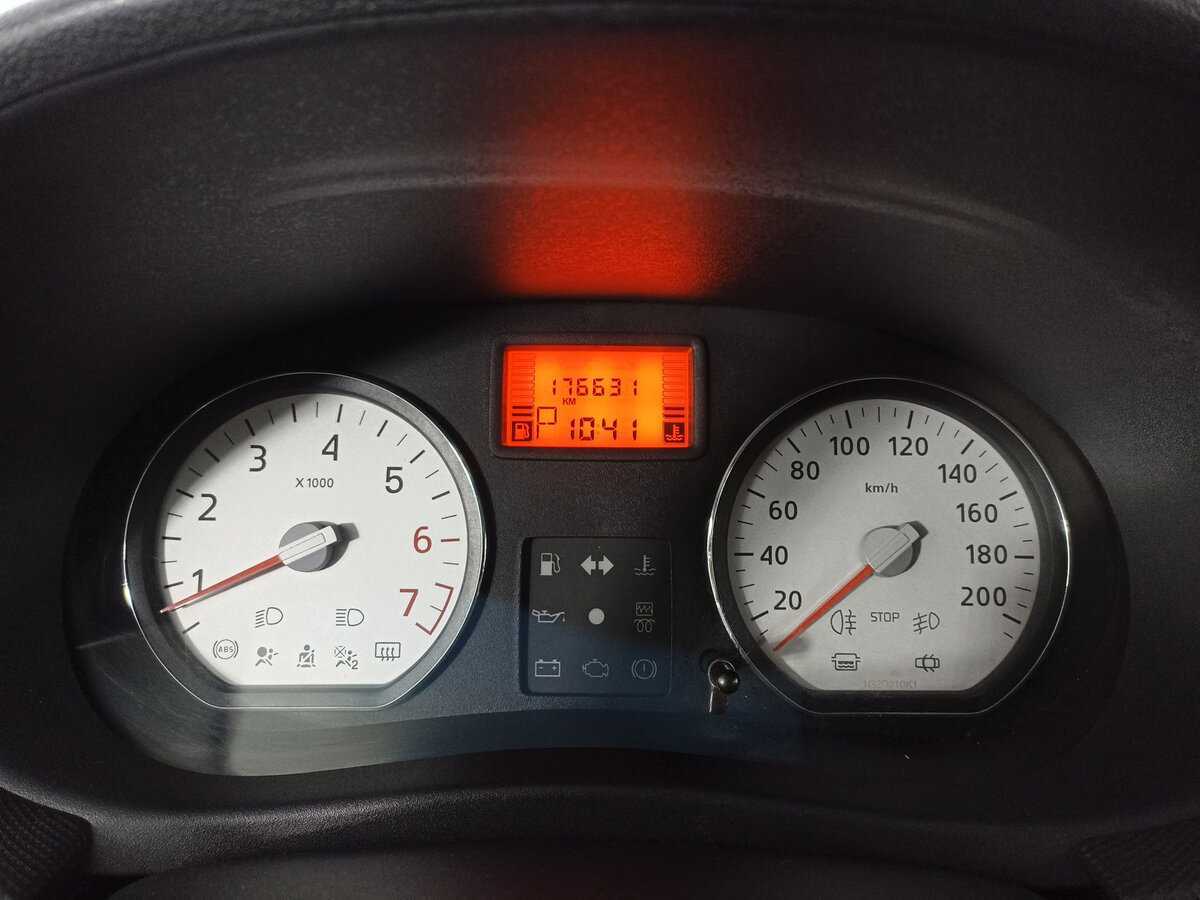 Renault Logan, 2011 Фото №13