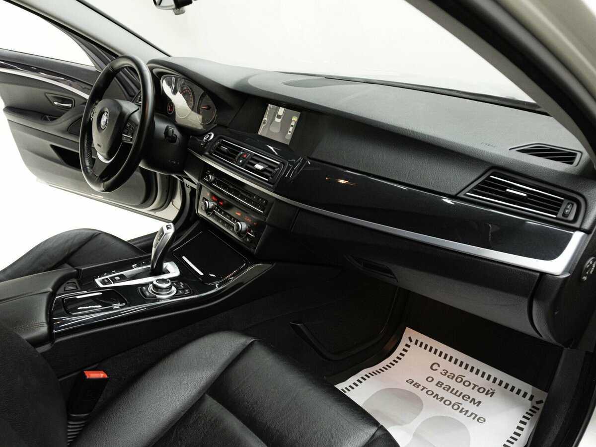 BMW 5 серии 528i, 2012 Фото №19