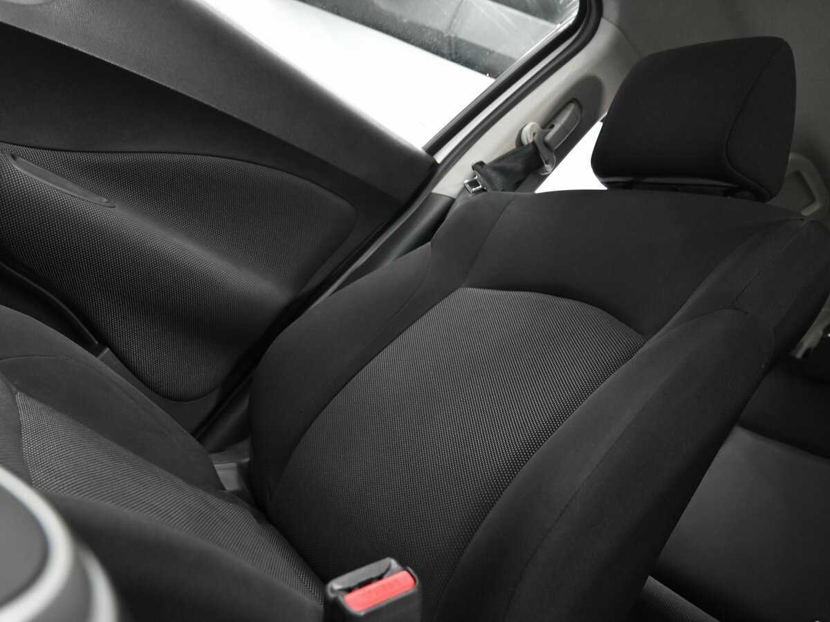 Nissan Juke, 2011 Фото №13