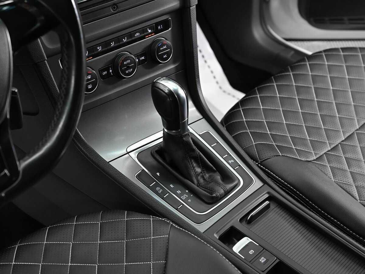 Volkswagen Golf, 2013 Фото №11