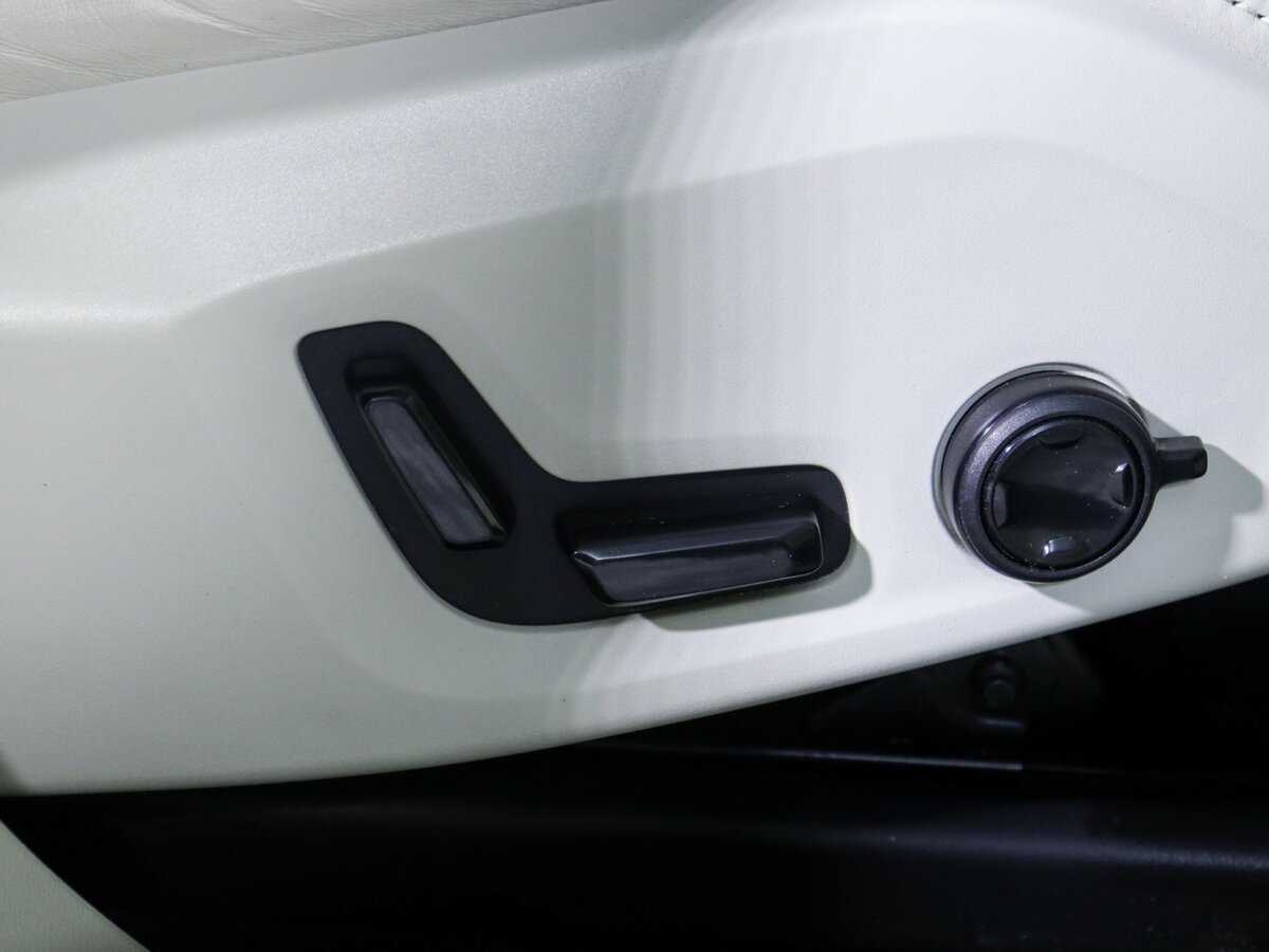 Volvo XC60, 2017 Фото №15