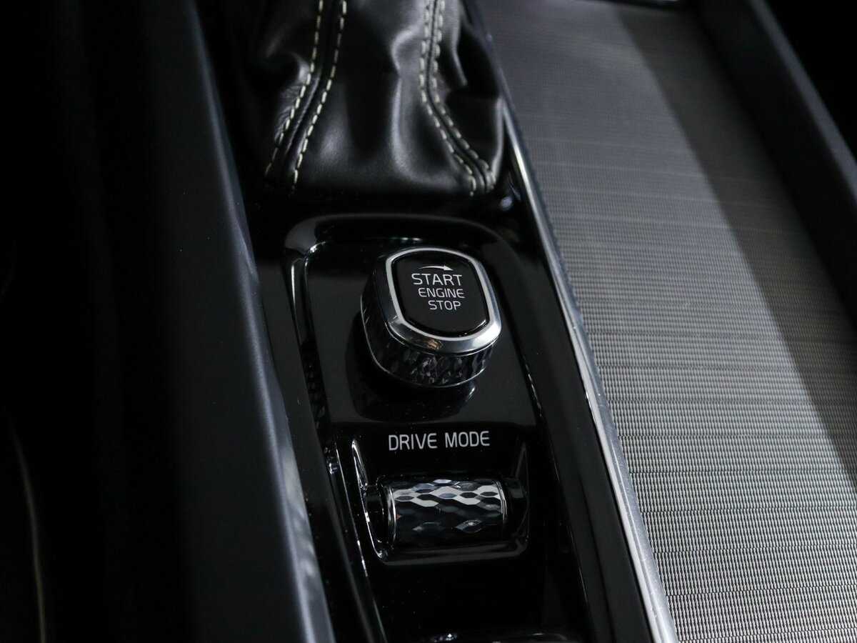 Volvo XC60, 2019 Фото №21