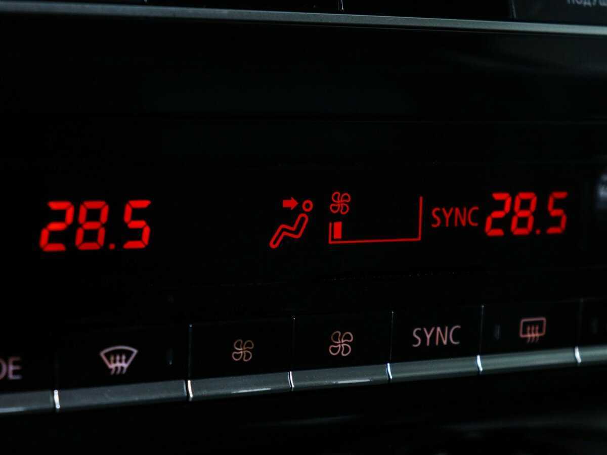 Mitsubishi Pajero Sport, 2021 Фото №17