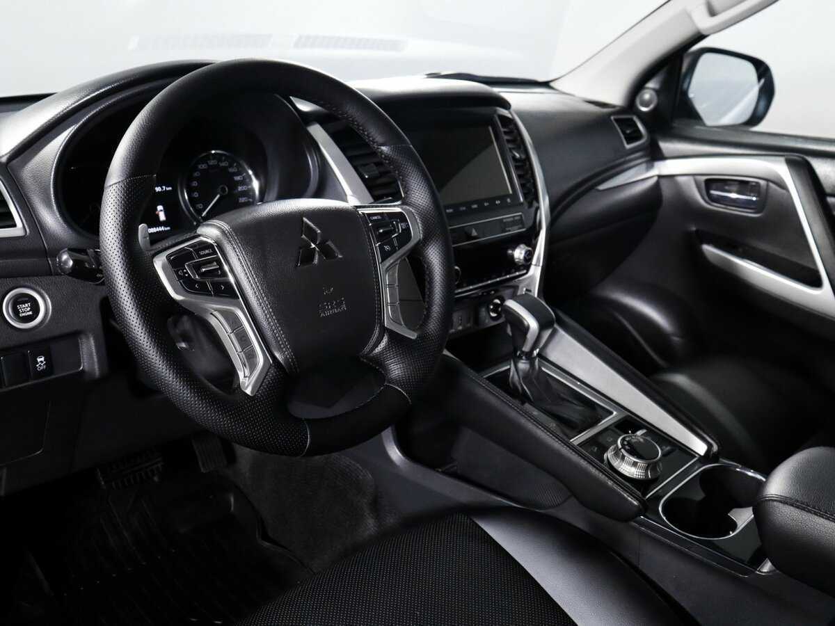 Mitsubishi Pajero Sport, 2021 Фото №11