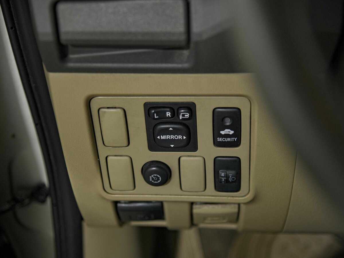 Toyota Fortuner, 2012 Фото №12