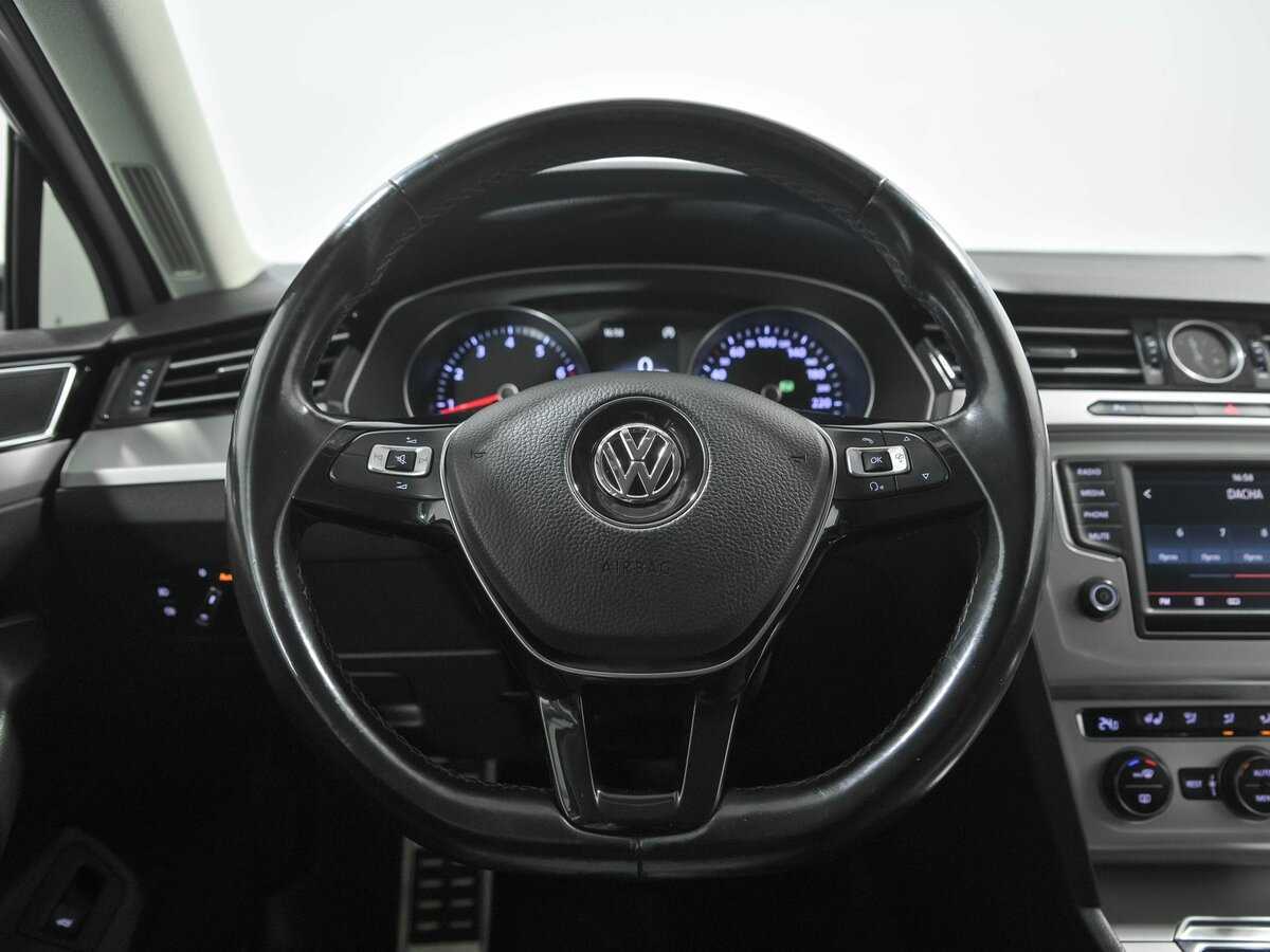Volkswagen Passat, 2015 Фото №8
