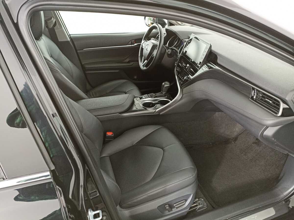 Toyota Camry, 2021 Фото №11