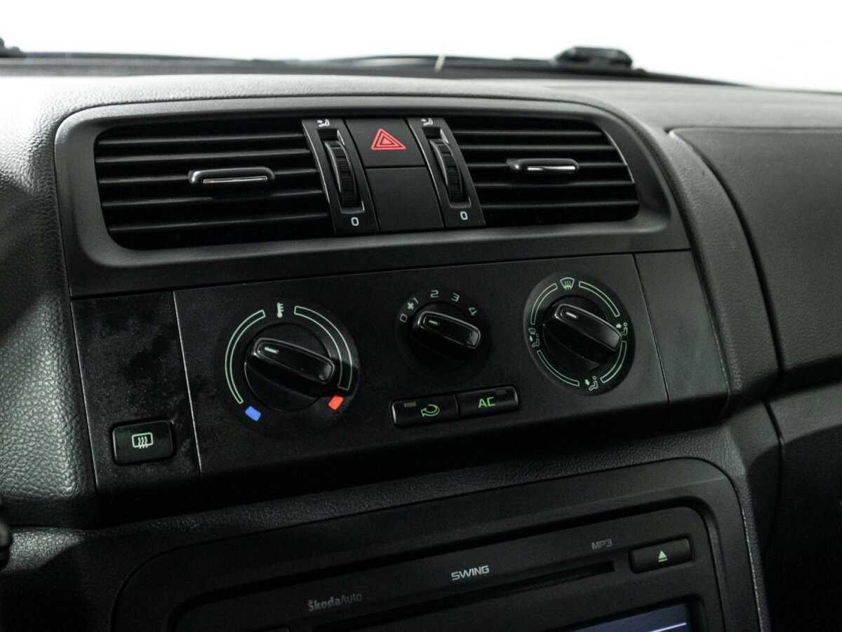 Skoda Fabia, 2010 Фото №17