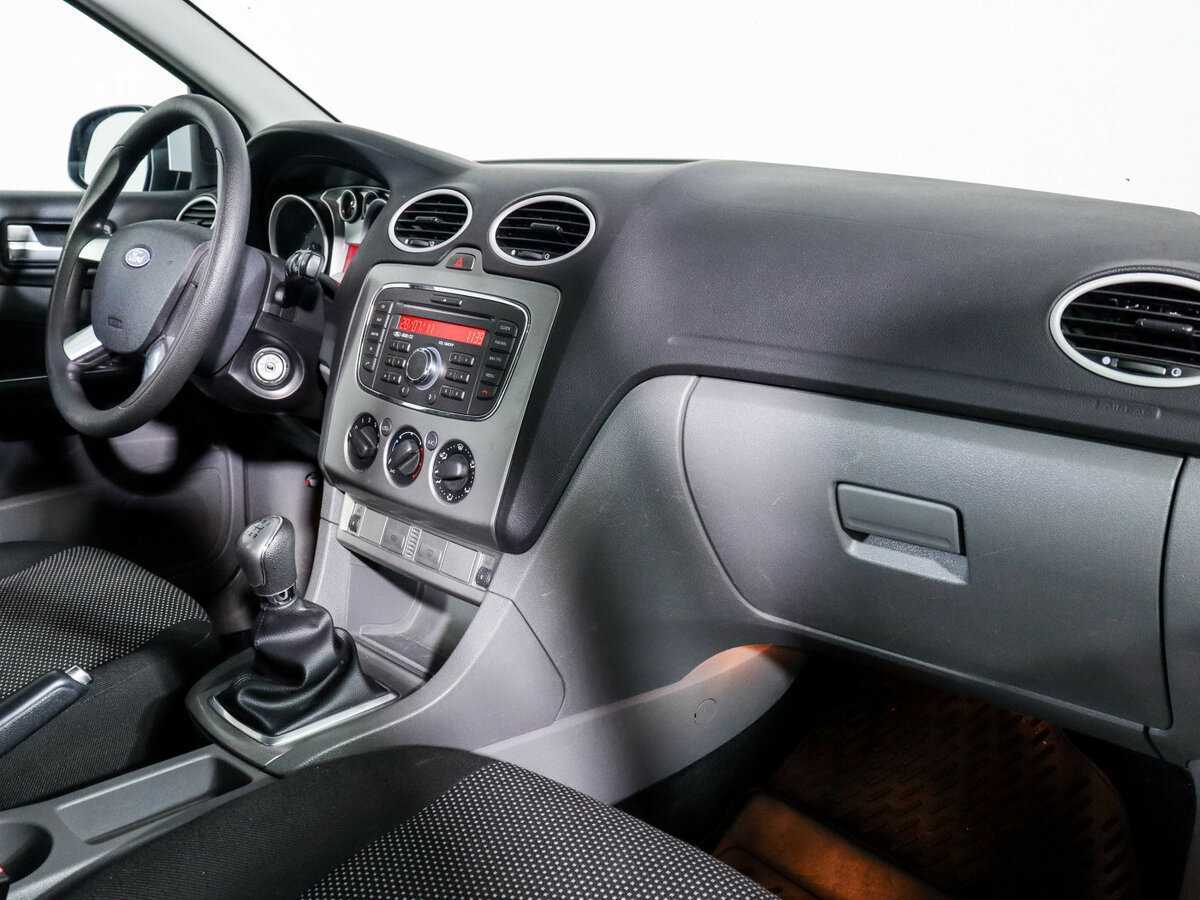 Ford Focus, 2011 Фото №9