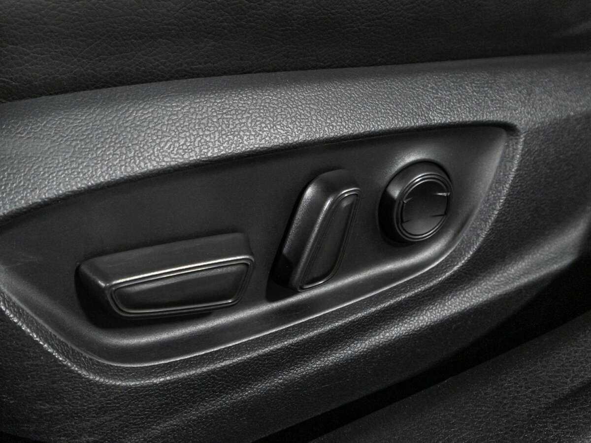 Toyota Camry, 2019 Фото №17