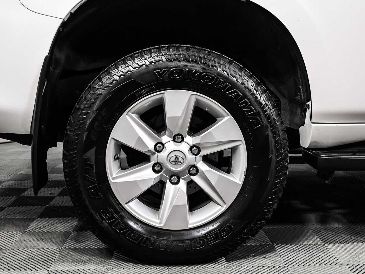 Toyota Land Cruiser Prado, 2018 Фото №14