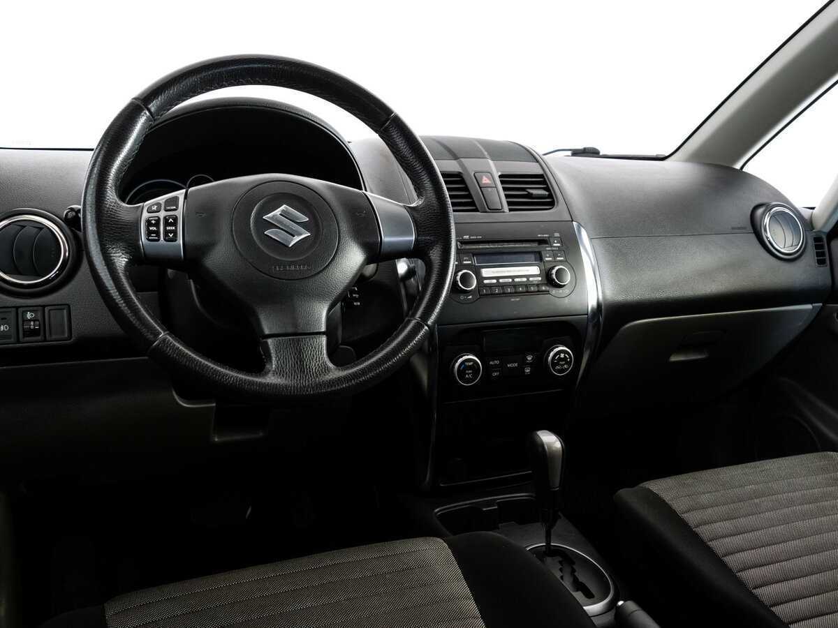 Suzuki SX4, 2011 Фото №9