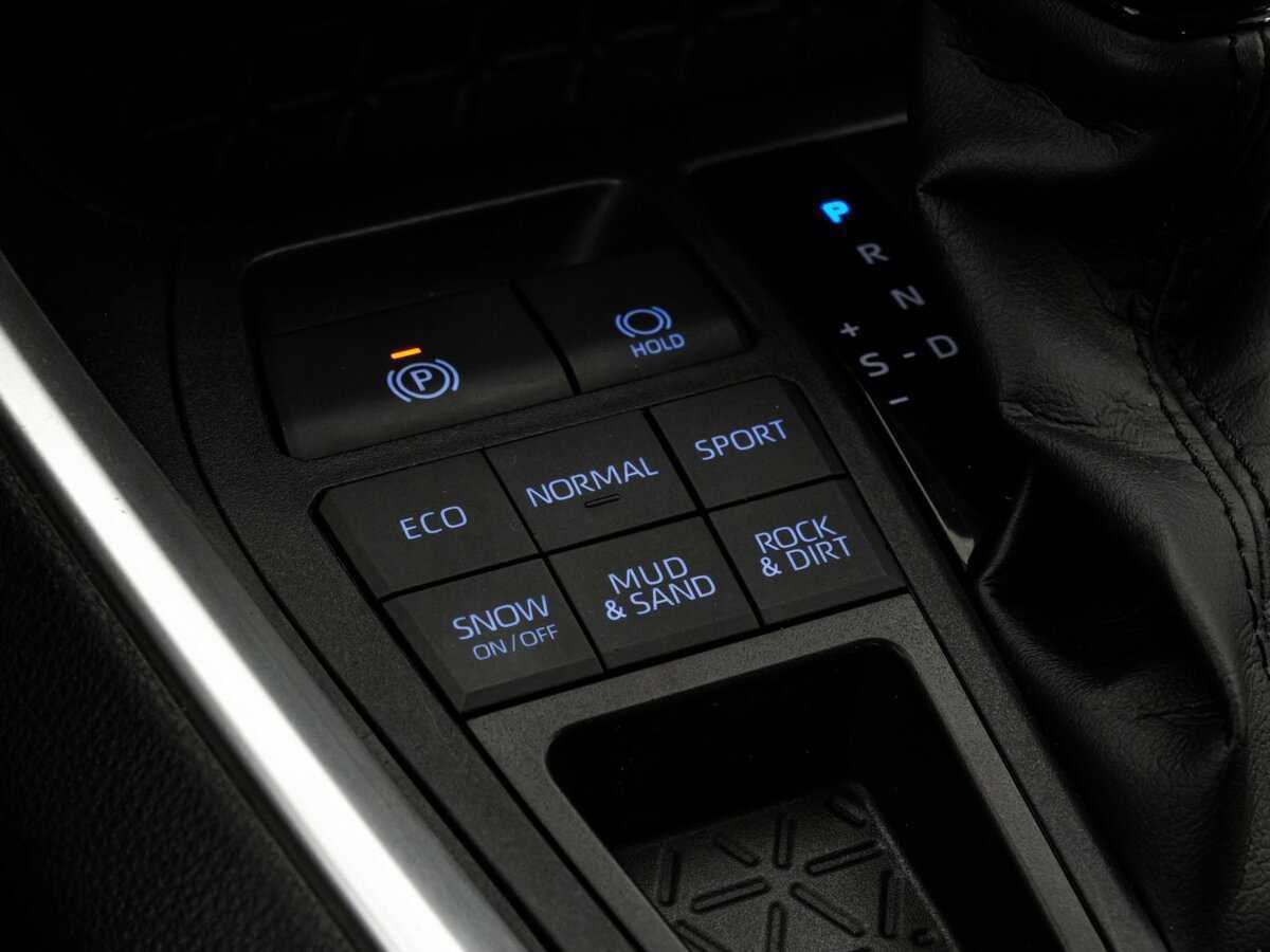 Toyota RAV4, 2020 Фото №13