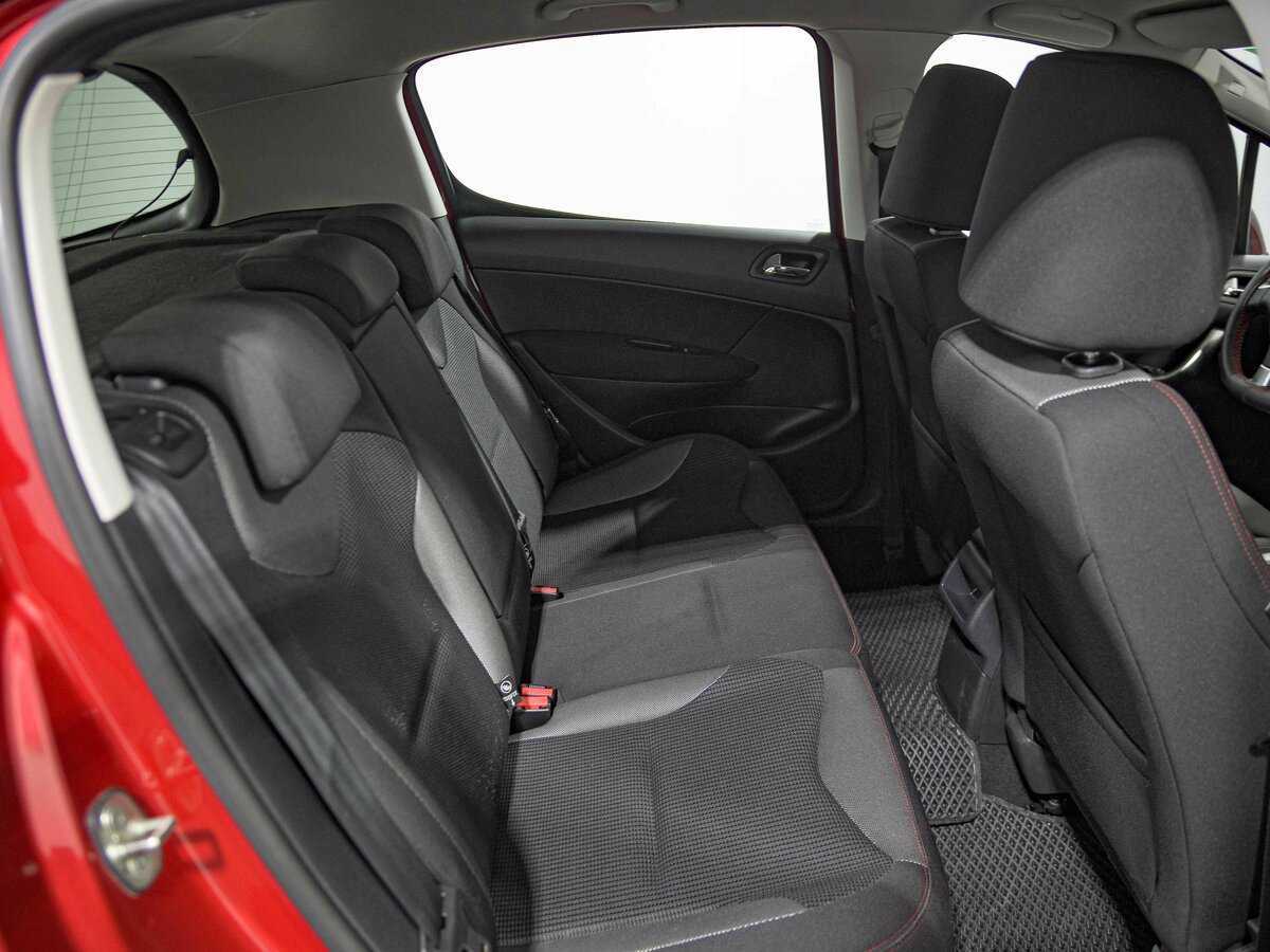 Peugeot 308, 2011 Фото №12