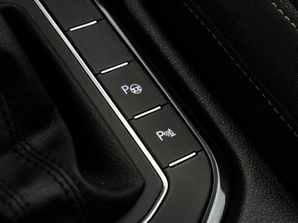 Volkswagen Tiguan, 2019 Фото №14