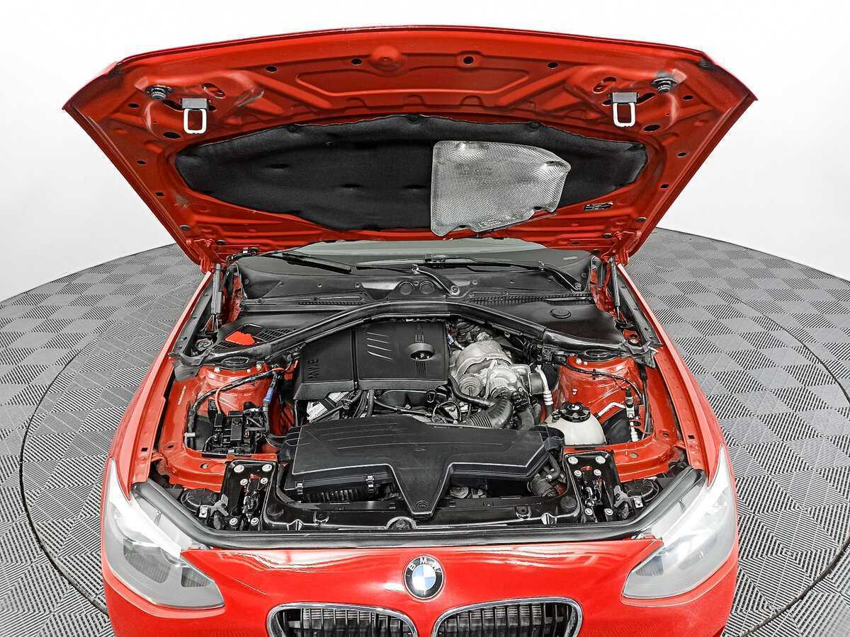 BMW 1 серии 116i, 2012 Фото №9