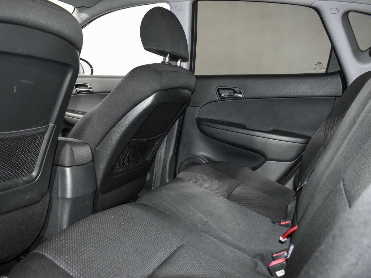 Hyundai i30, 2009 Фото №12