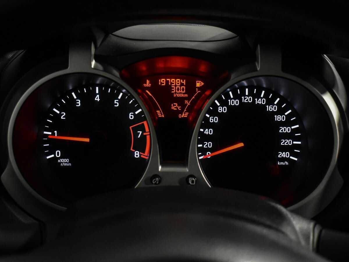 Nissan Juke, 2011 Фото №20