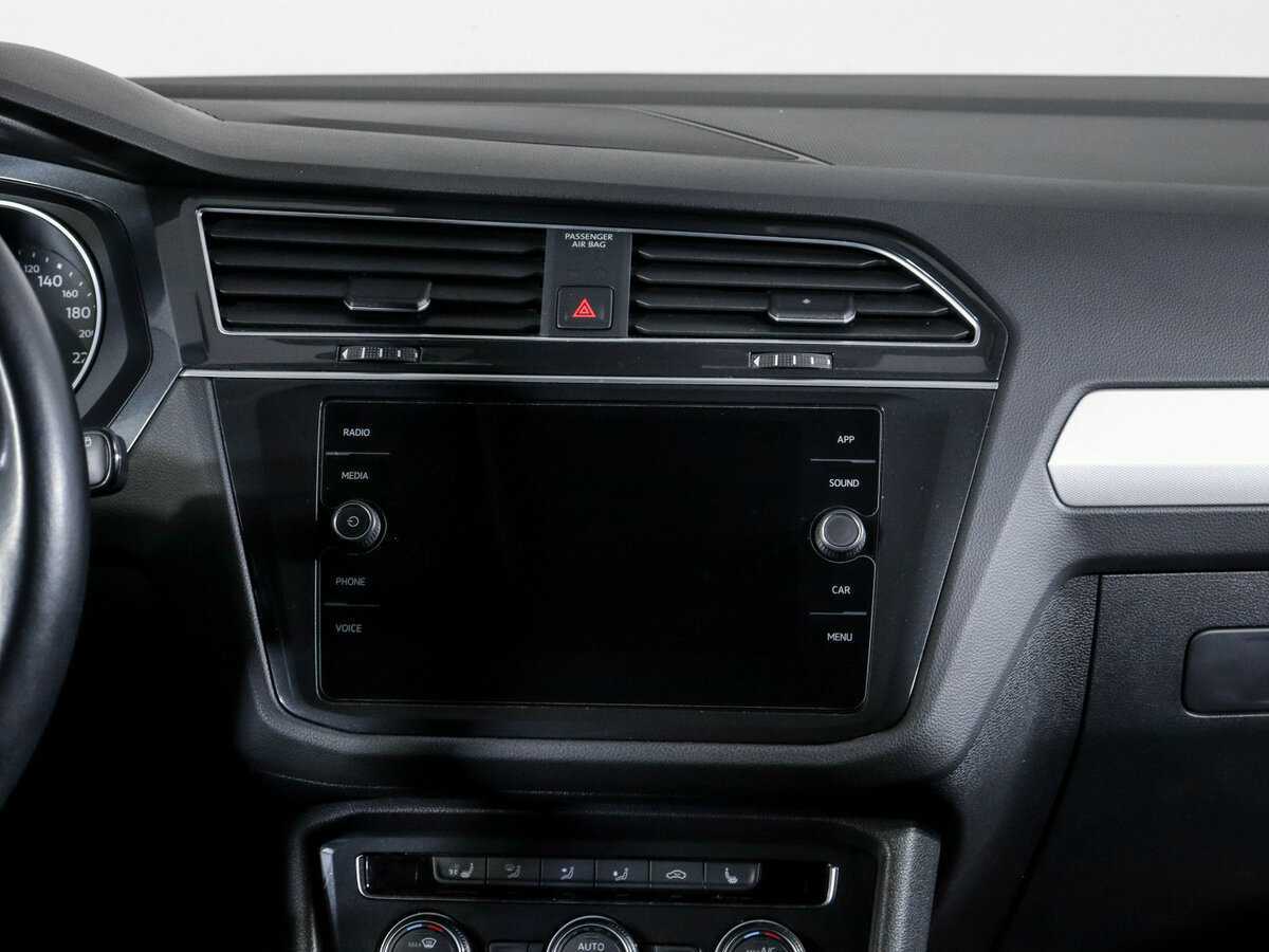 Volkswagen Tiguan, 2020 Фото №10