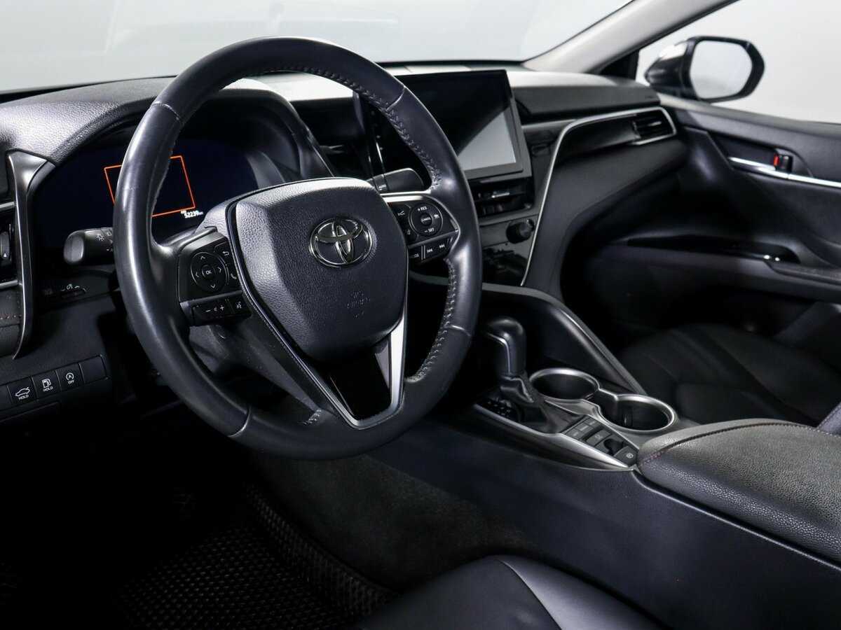 Toyota Camry, 2023 Фото №14